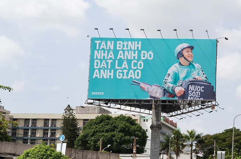 Quảng cáo ngoài trời OOH 2 Quảng cáo ngoài trời OOH 2